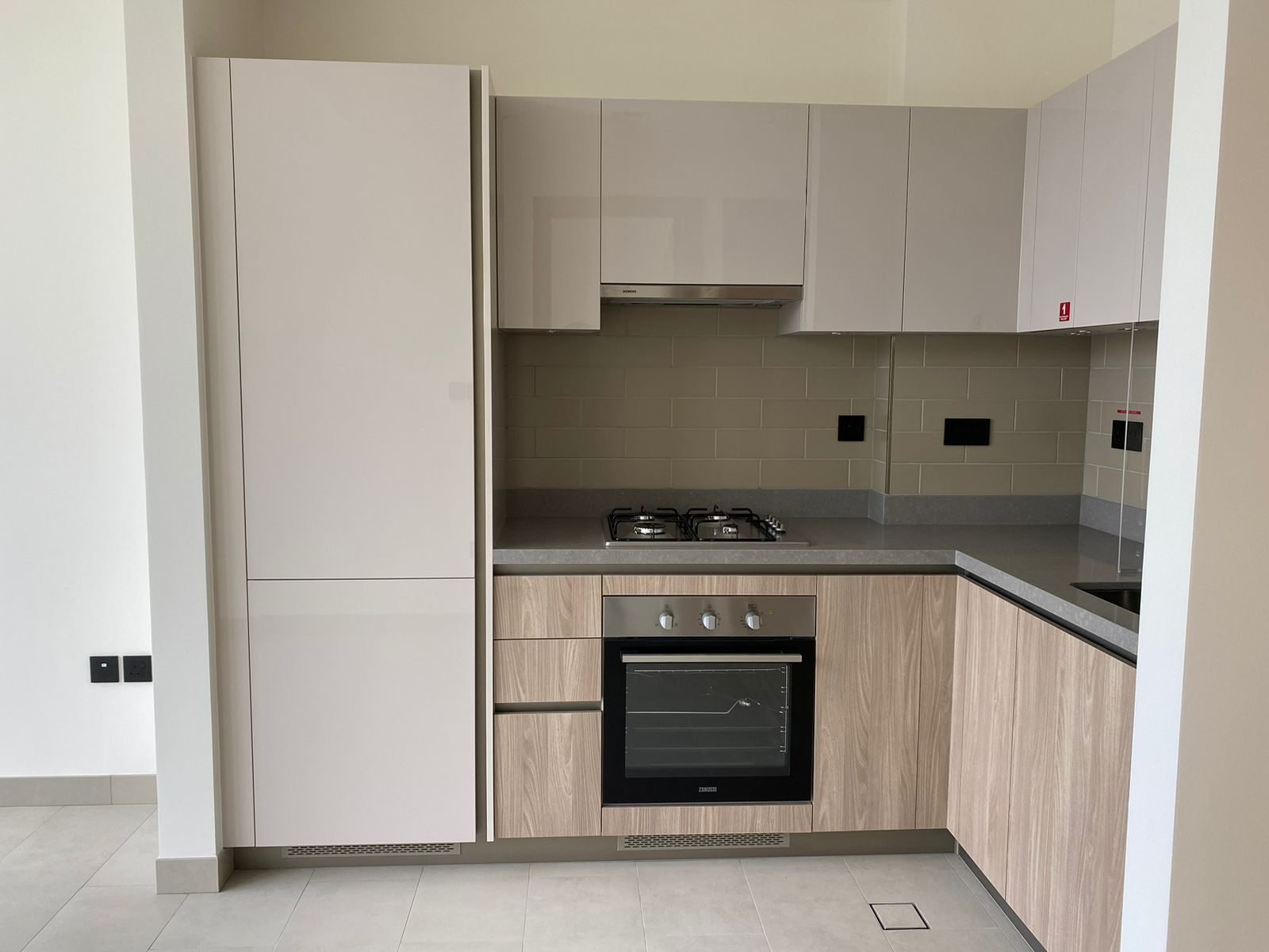 1 Bed in Hartland Waves, MBR City (308)